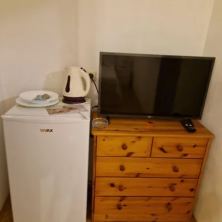 Pensión Lidus Brist