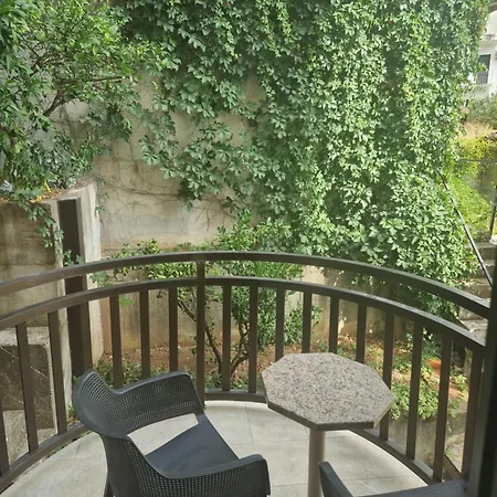 Lidus Guest house Brist