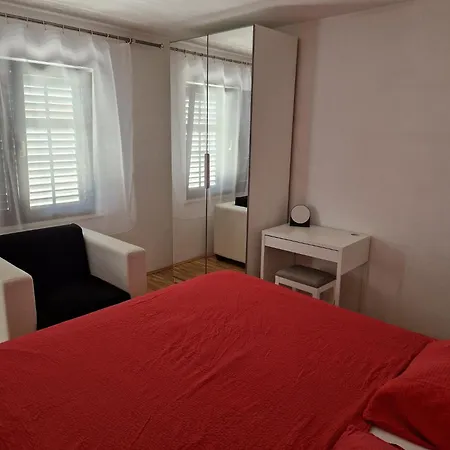 Guest house Lidus 3*