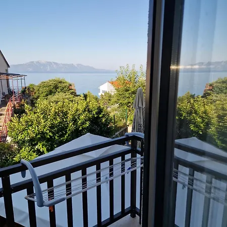 Lidus Guest house 3*