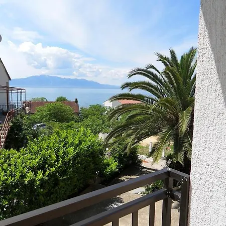 Guest house Lidus 3*