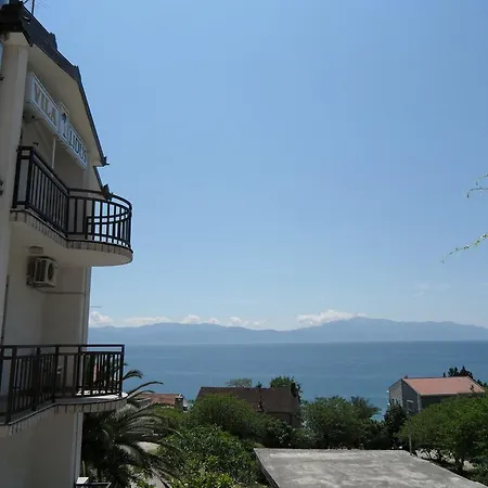 Πανσιόν Lidus